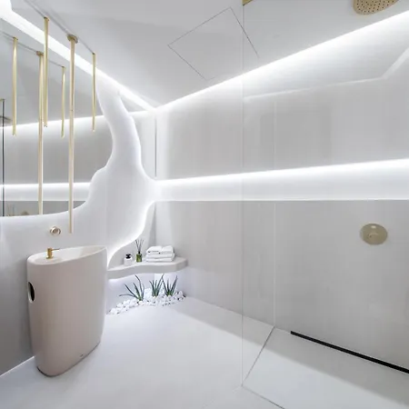 Sky Tower - 48 Pietro Penthousy Z Prywatna - Adult Only Apartment