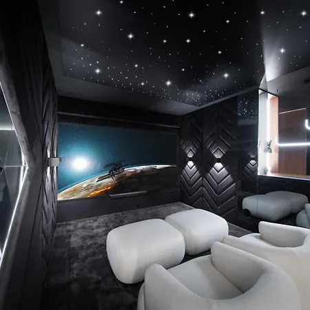 Sky Tower - 48 Pietro Penthousy Z Prywatna - Adult Only Διαμέρισμα *